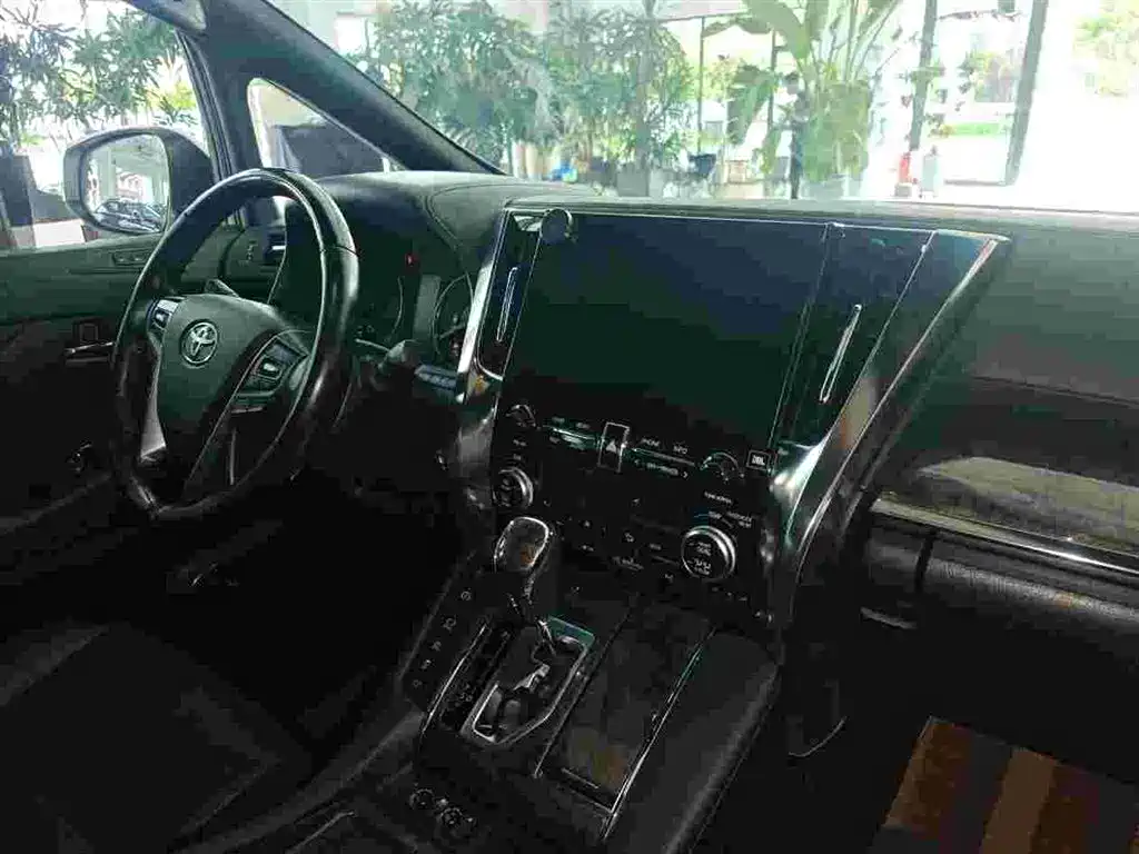 Toyota Vellfire 2020 — фото 11