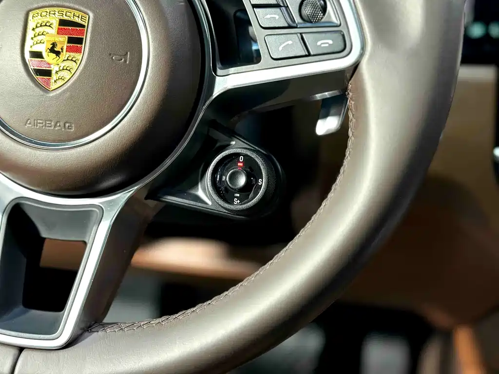 Porsche Cayenne 2022 — фото 18