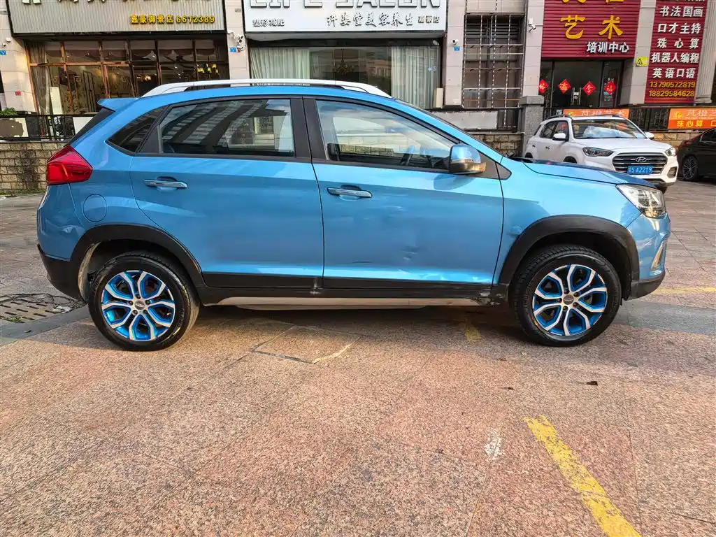 Chery New Energy Tiggo 3xe 2018 — фото 8