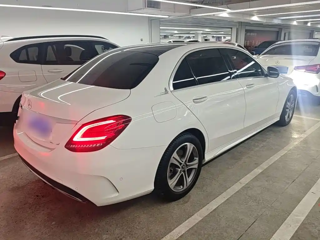 Mercedes-Benz C-Class 2020