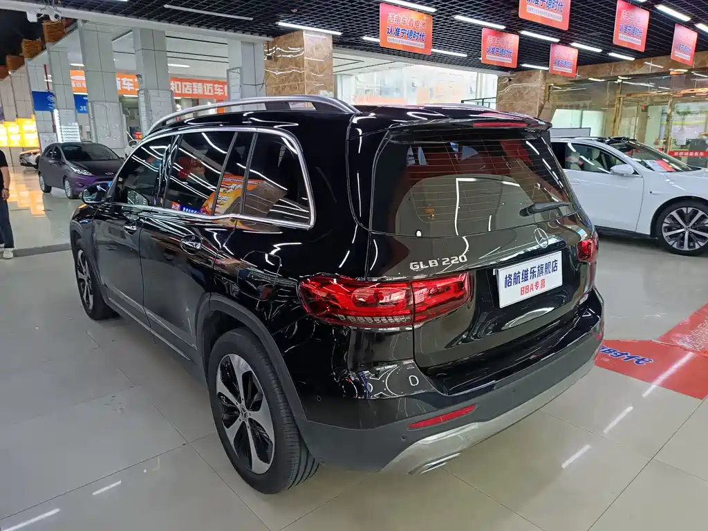 Mercedes-Benz GLB 2022 — фото 13