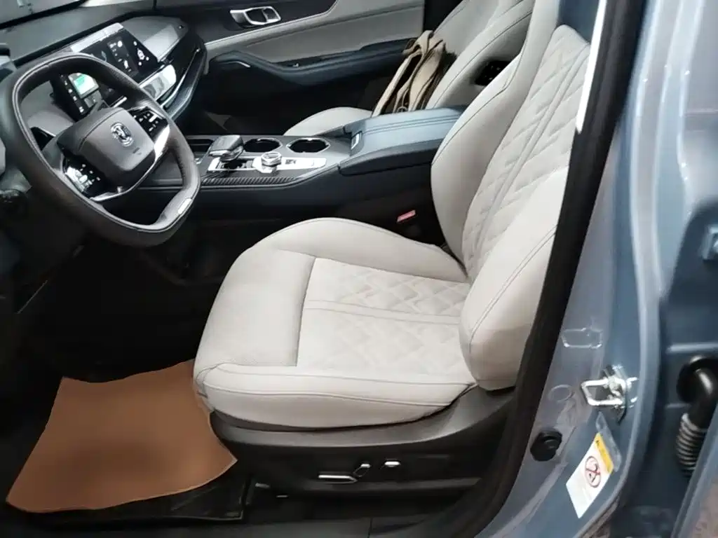 Changan UNI-K Smart Electronic Idd 2022 — фото 15