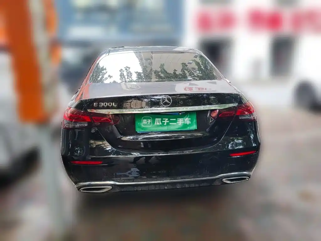 Mercedes-Benz E-Class 2022