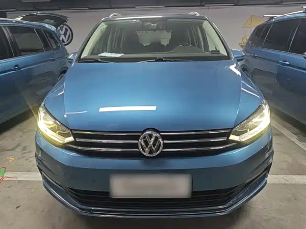 Volkswagen Touran 2016