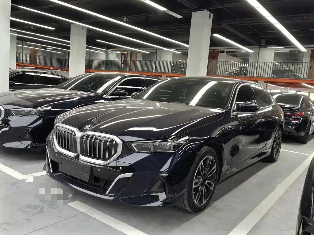 BMW 5 Series 2024
