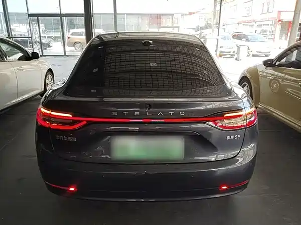 Stelato S9 2025
