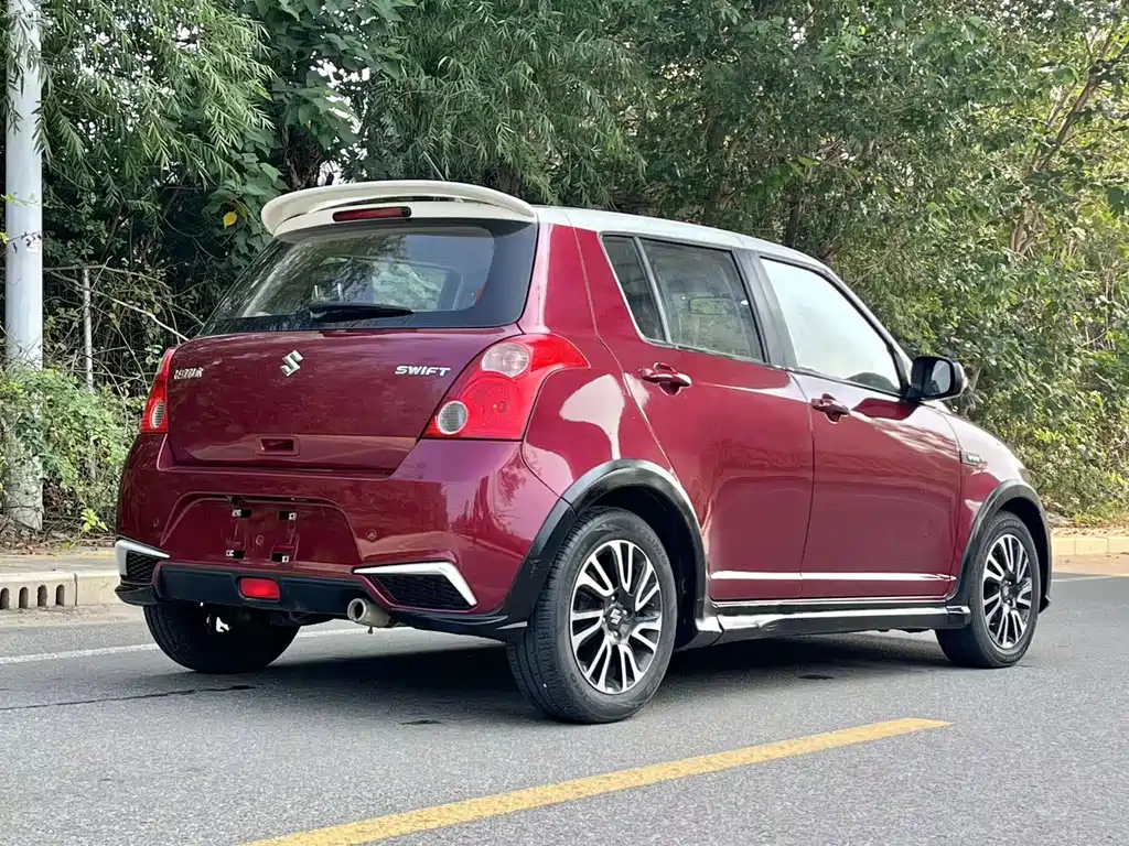 Suzuki Swift 2016 — фото 9