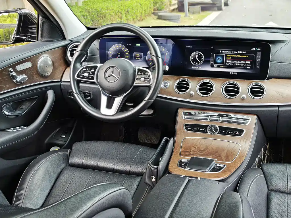 Mercedes-Benz E-Class 2019 — фото 10