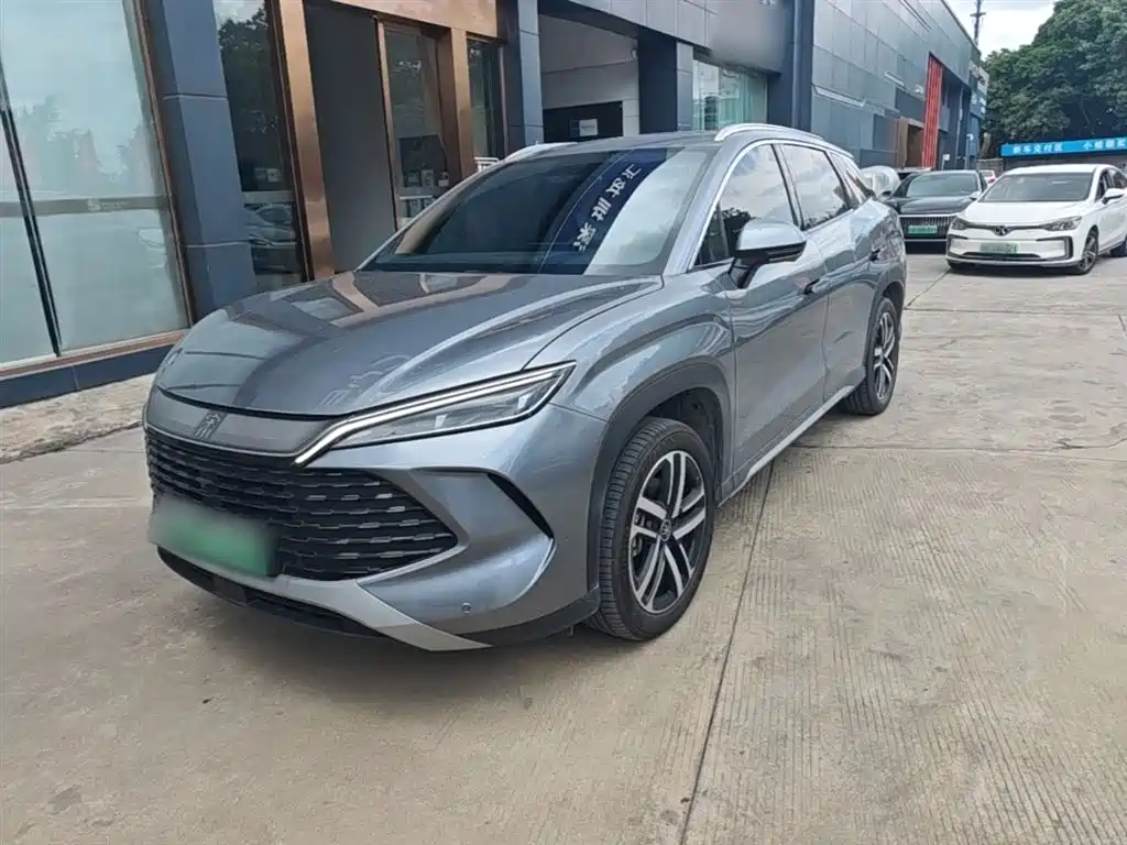 BYD L DM-i 2025 — фото 2
