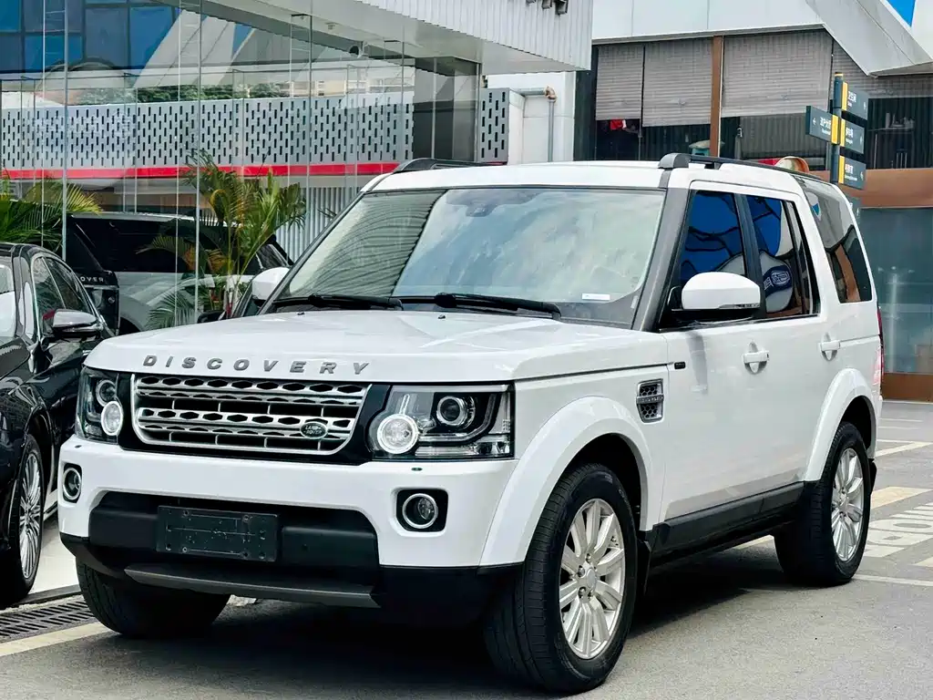 Land Rover Discovery 2015 — фото 1