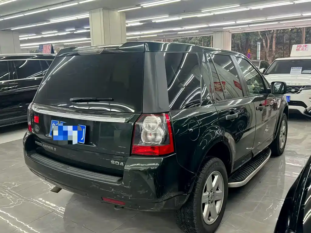 Land Rover Freelander 2 2011 — фото 4