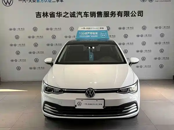 Volkswagen Golf 2024