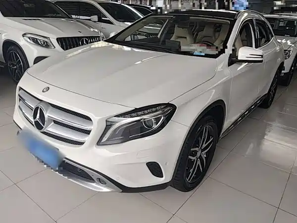 Mercedes-Benz GLA 2016