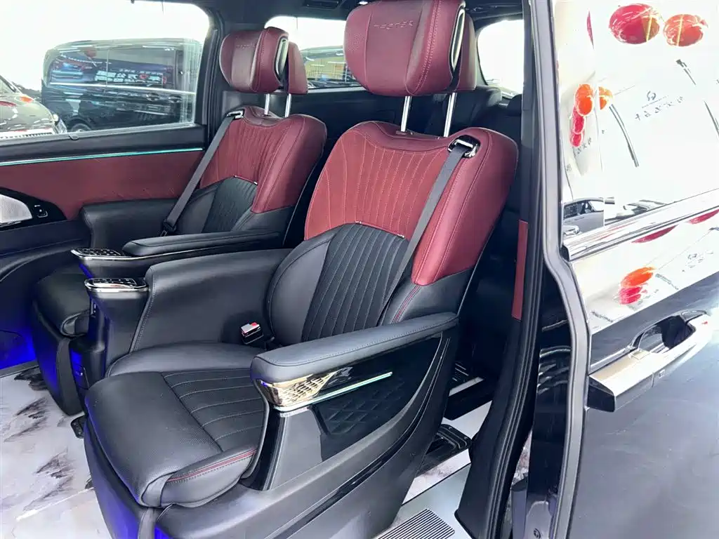 GAC Motor Trumpchi M8 2024 — фото 8