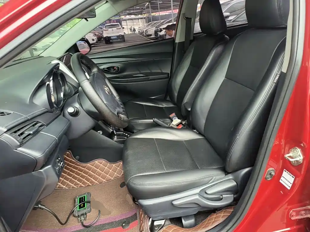 Toyota Yaris L 2019 — фото 15