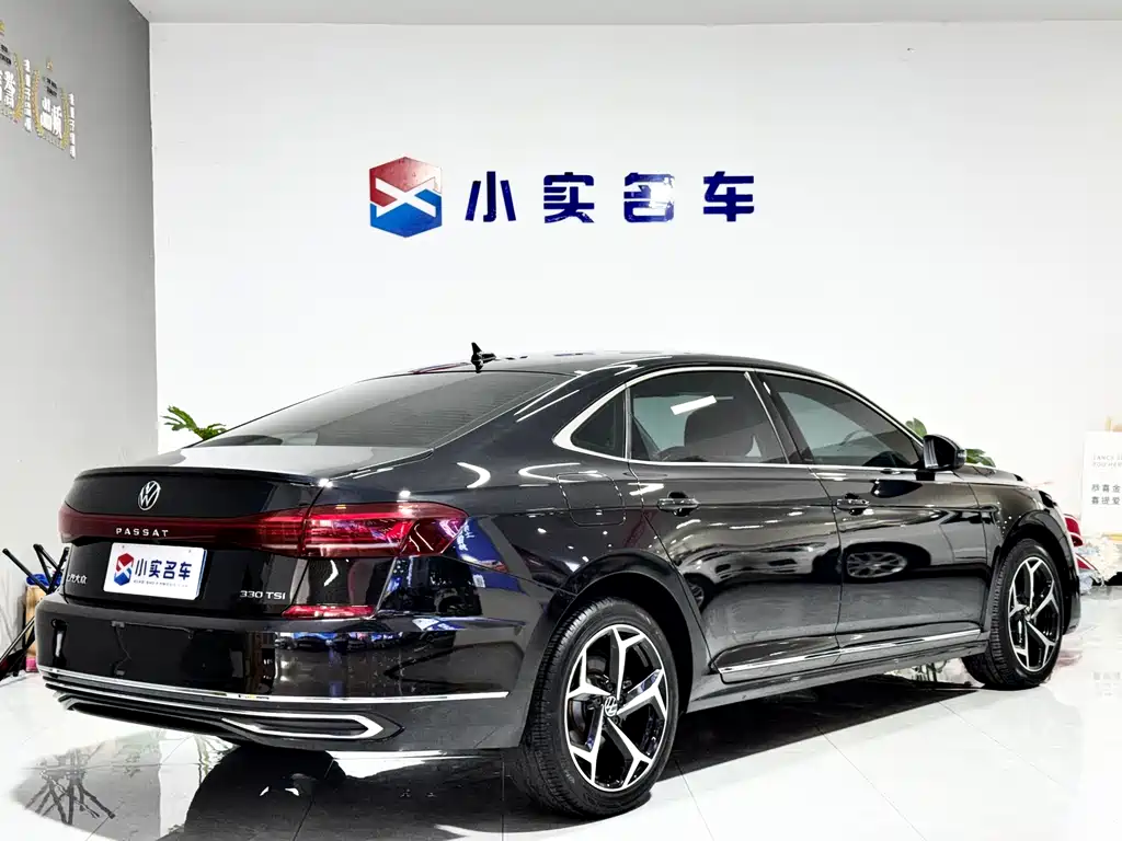 Volkswagen Passat 2024