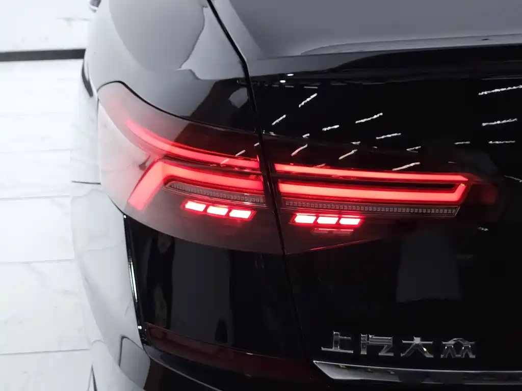 Volkswagen Passat 2019 — фото 21