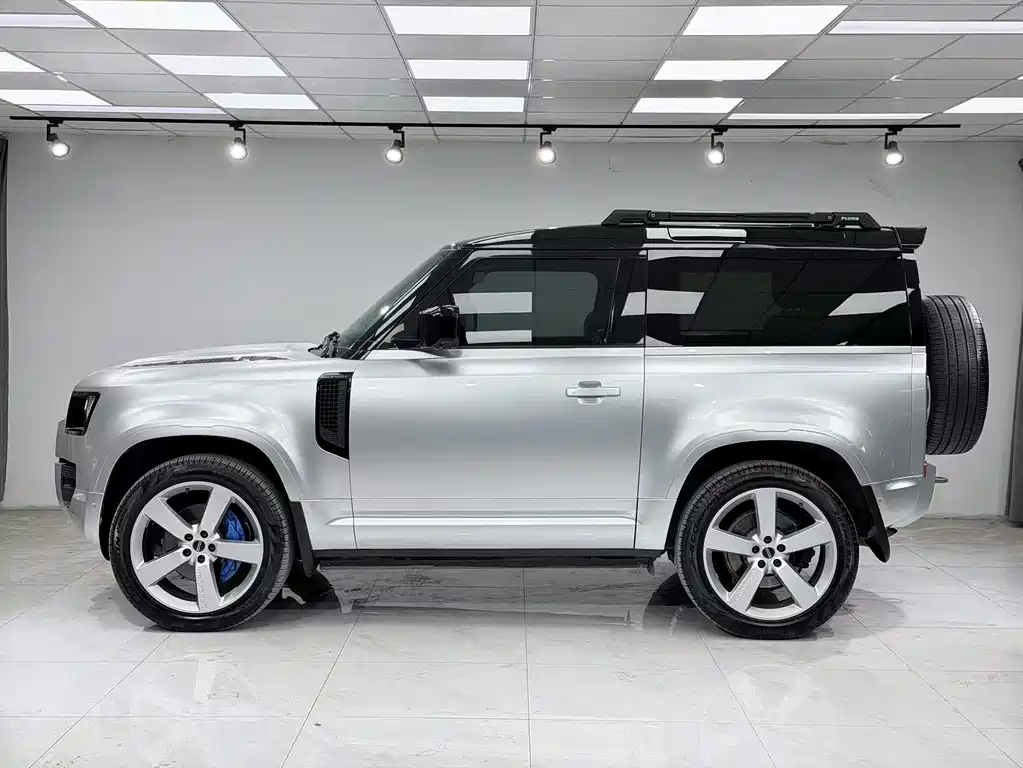 Land Rover Defender 2022 — фото 3