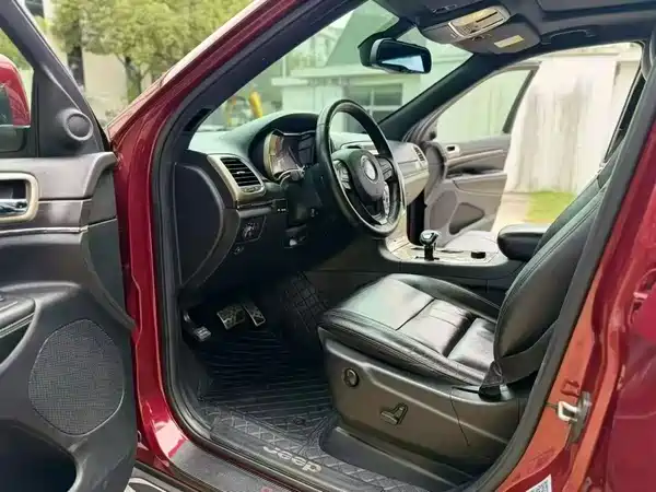 Jeep Grand Cherokee 2015