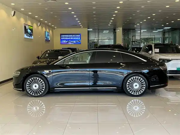 Stelato S9 2025