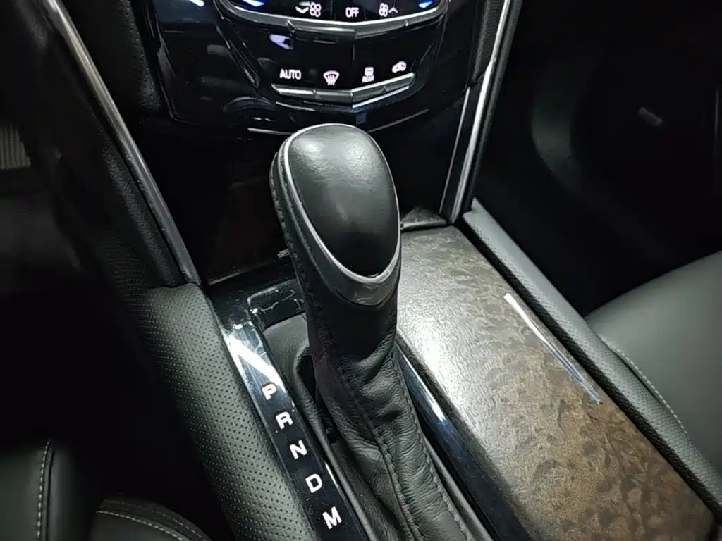 Cadillac XTS 2019 — фото 14