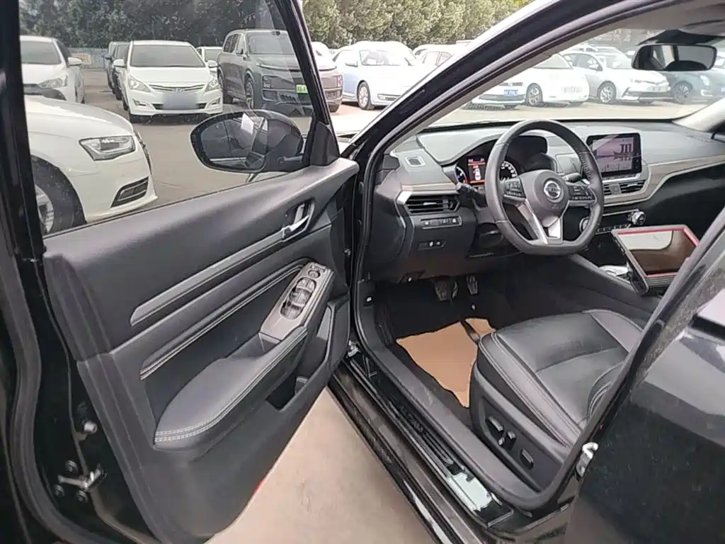 Nissan Teana 2022 — фото 16