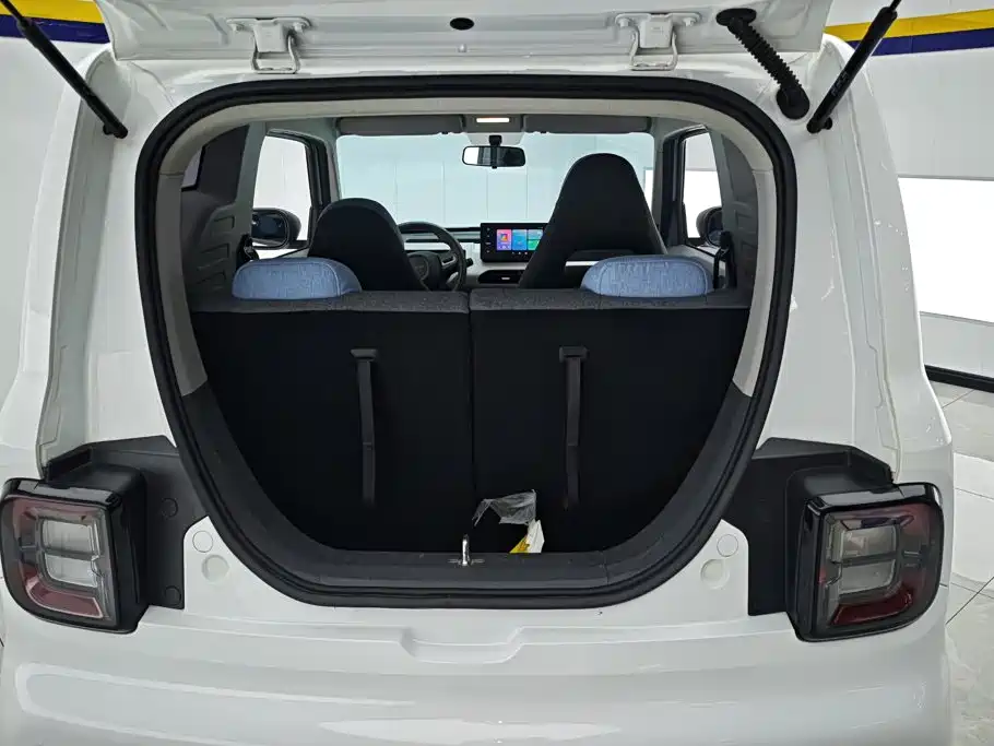 Geely Galaxy Panda 2023