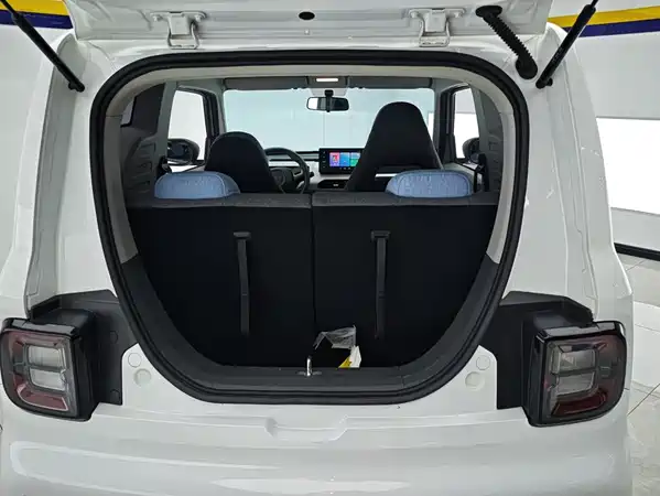 Geely Galaxy Panda 2023