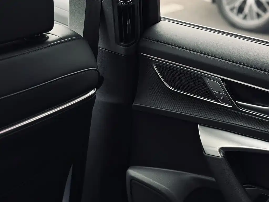 Audi A6L 2025 — фото 14