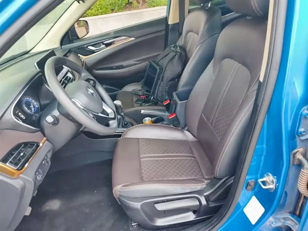 Changan Eado DT 2018 — фото 15