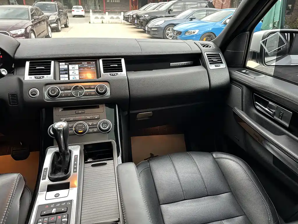 Land Rover Sport 2013 — фото 17