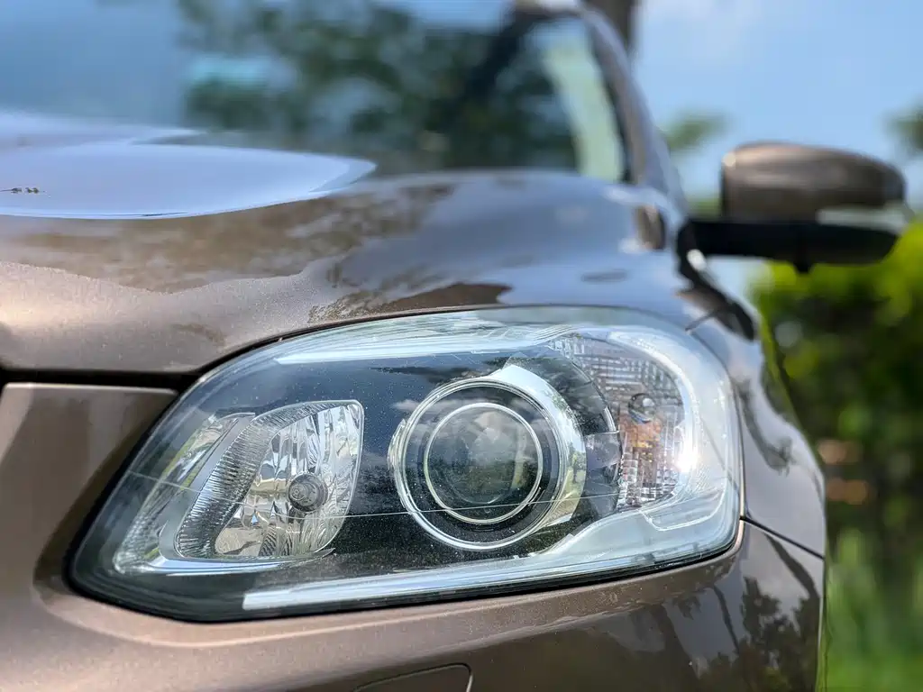 Volvo XC60 2017 — фото 19