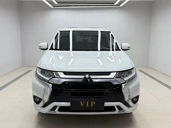 Mitsubishi Outlander 2022