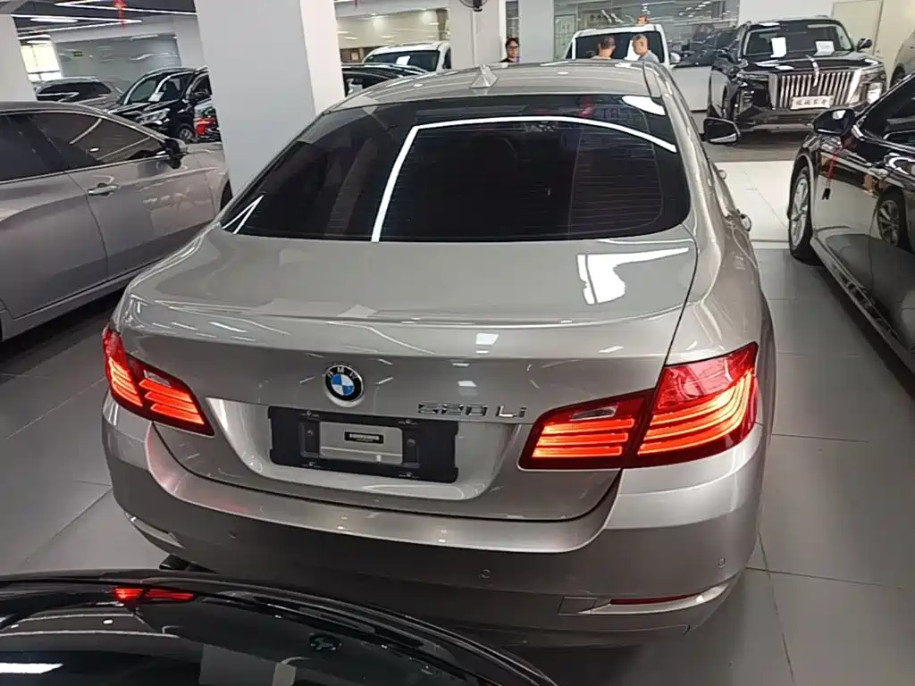 BMW 5 Series 2016 — фото 6
