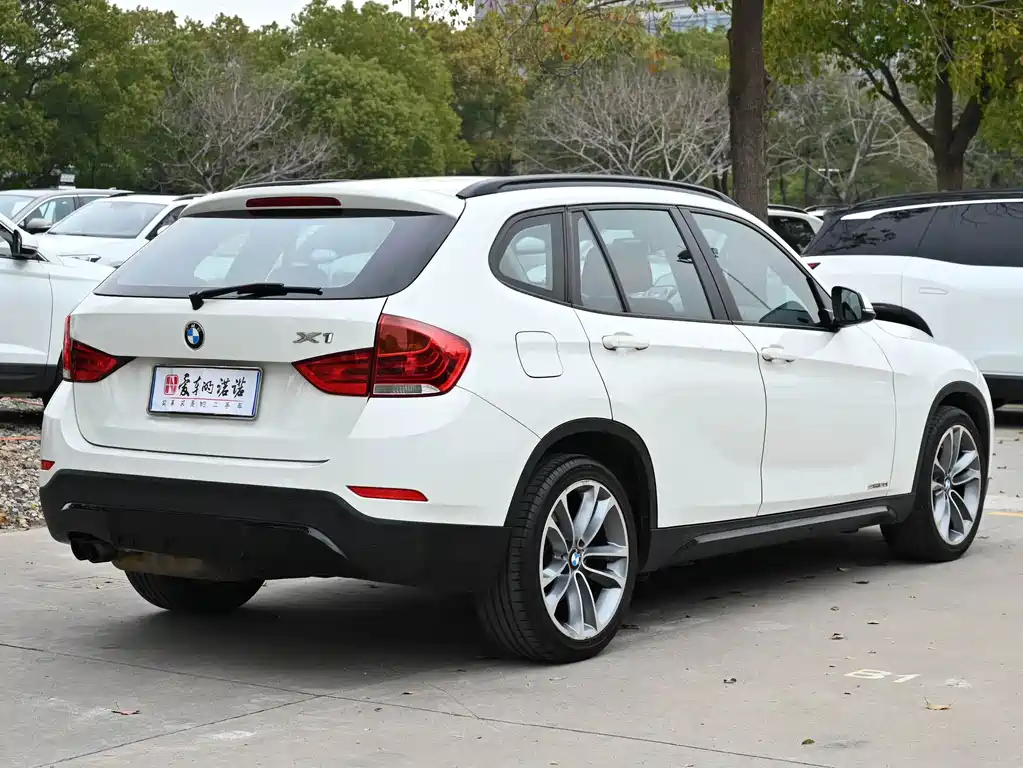 BMW X1 2013 — фото 5