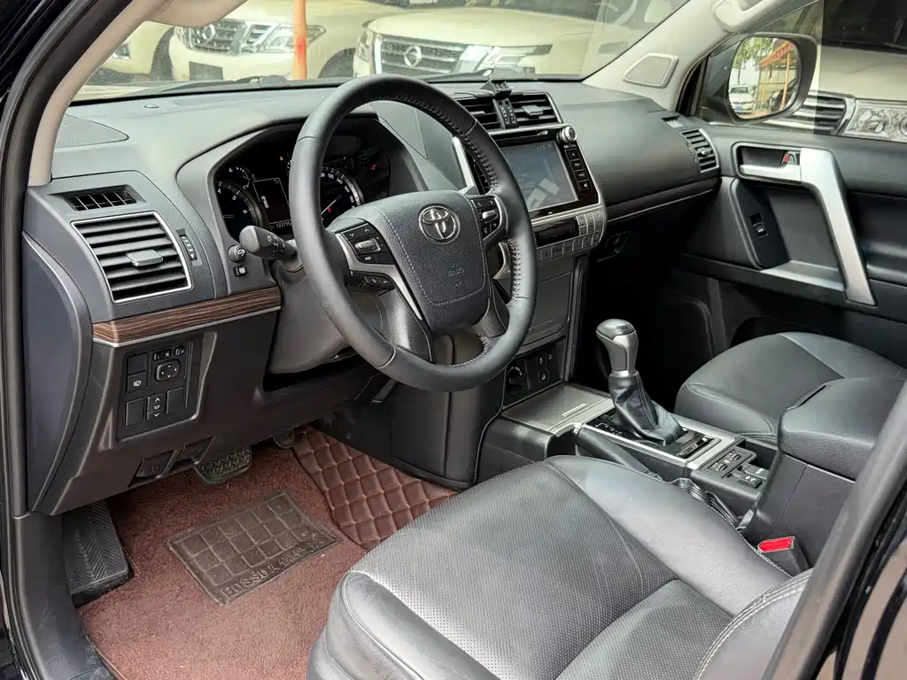 Toyota Prado 2018 — фото 12