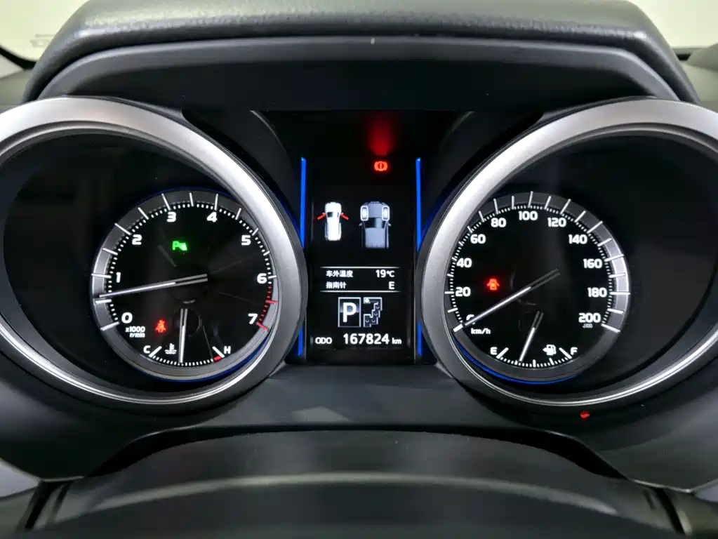 Toyota Prado 2016 — фото 16