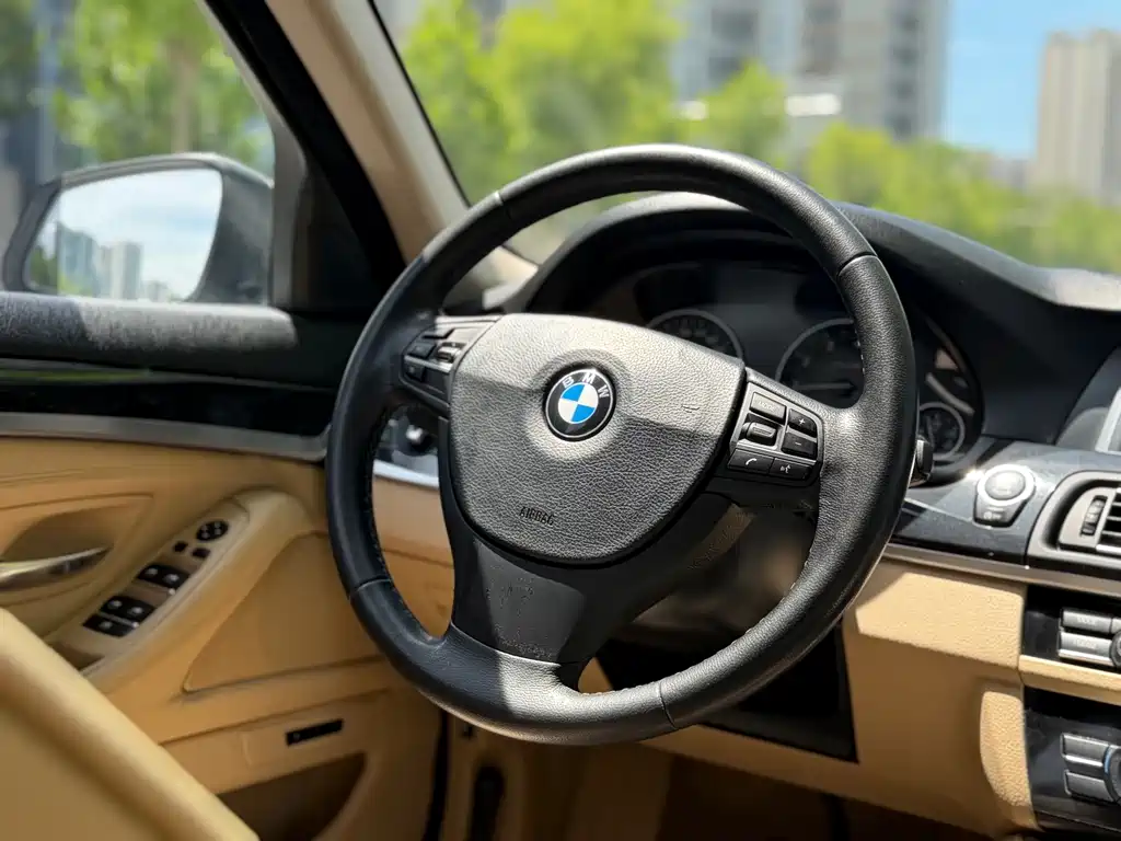 BMW 5 Series 2013 — фото 8