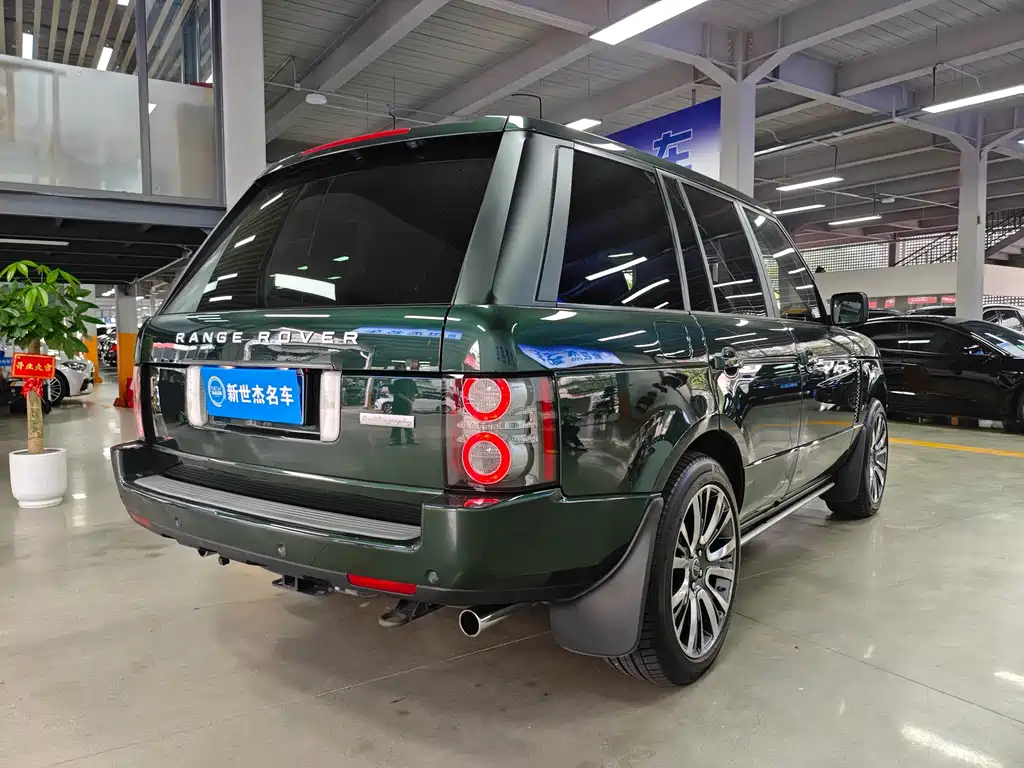 Land Rover Range Rover 2010 — фото 9