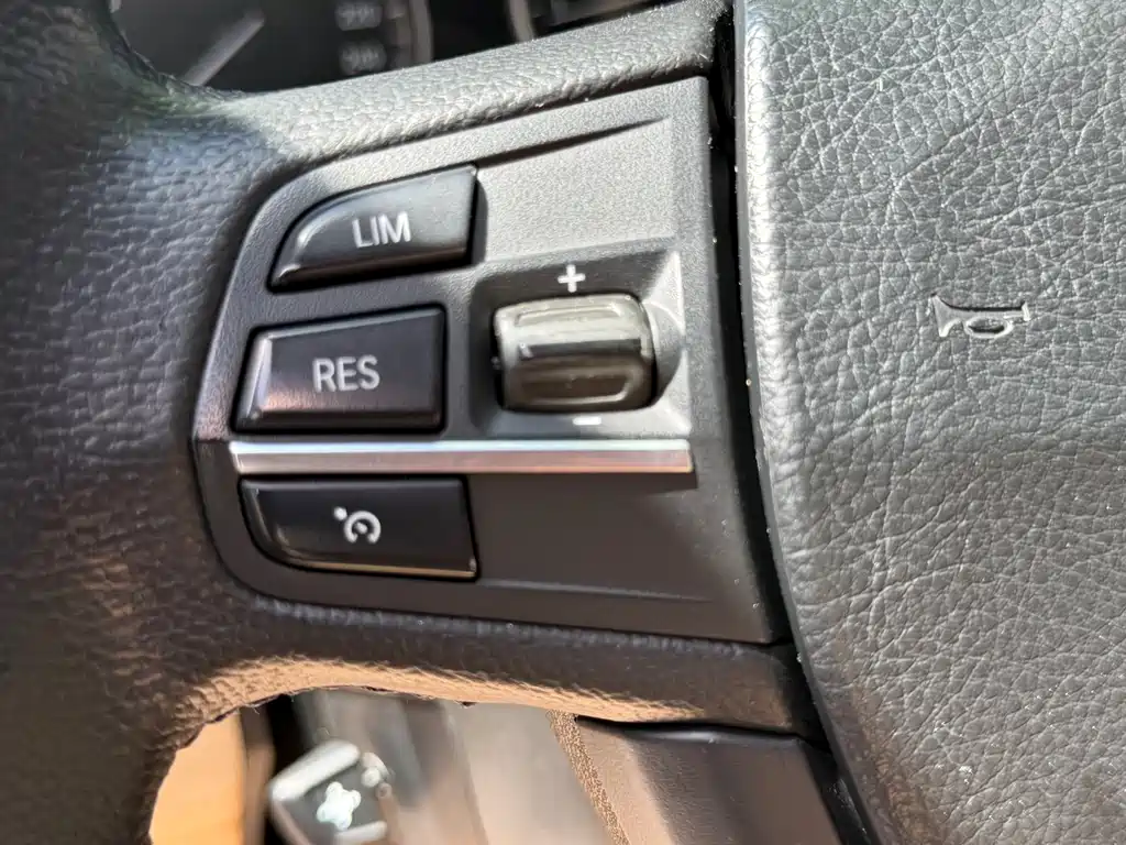BMW 5 Series 2013 — фото 15