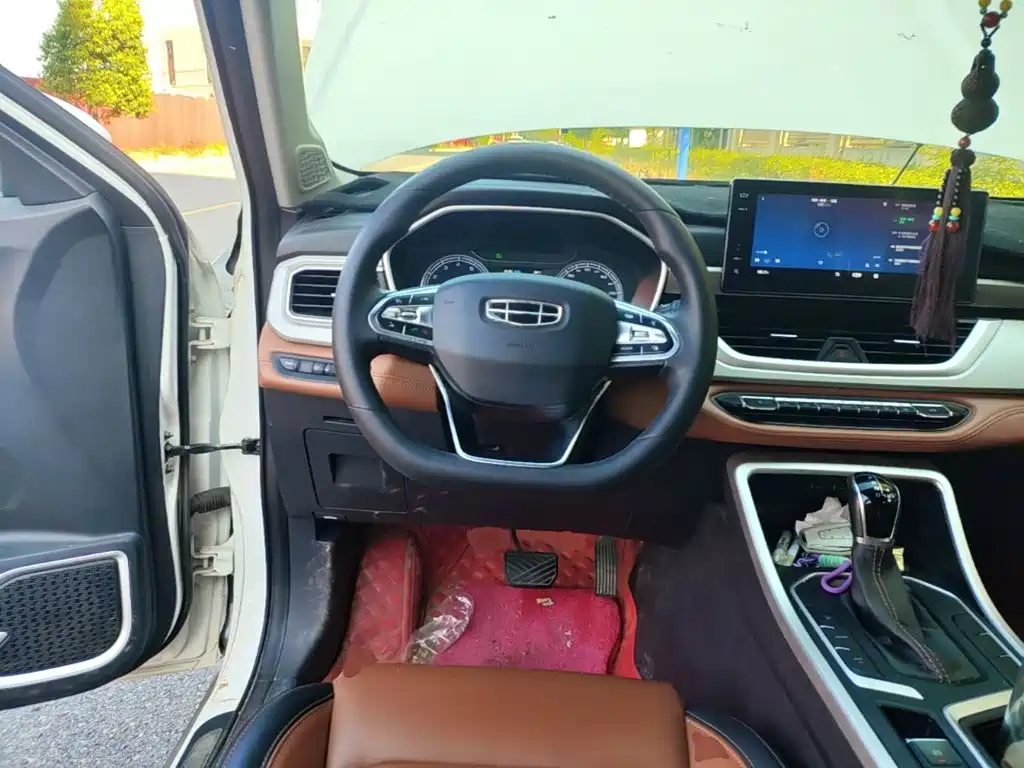 Geely Vision X6 2020 — фото 11