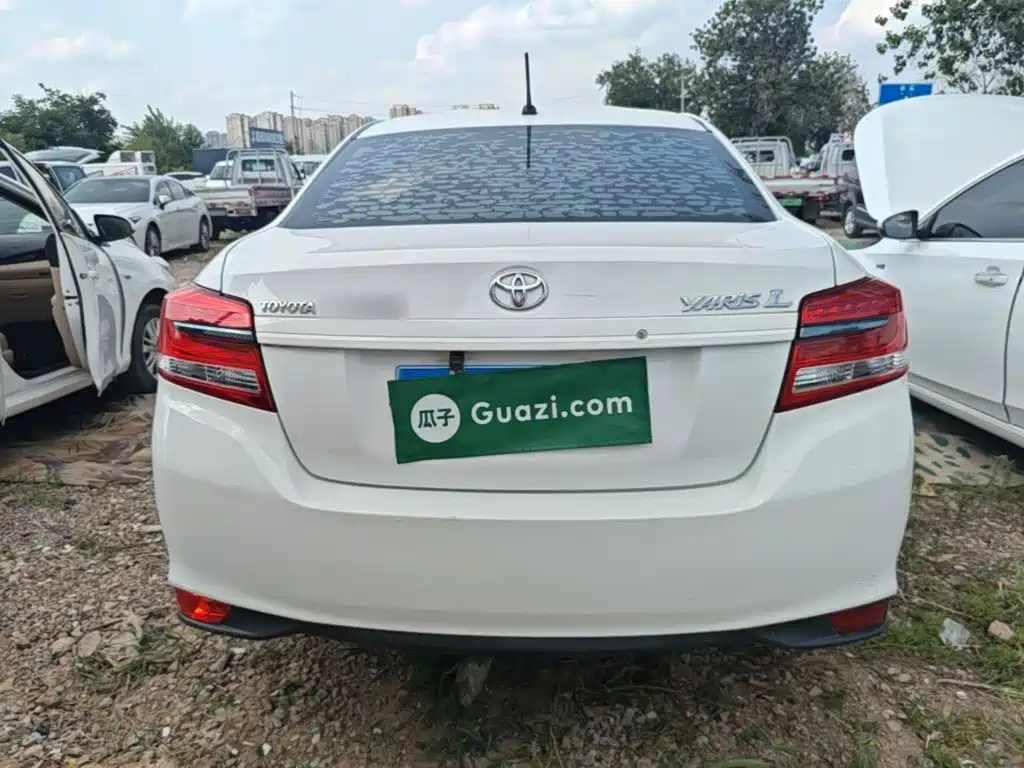 Toyota Yaris L 2019