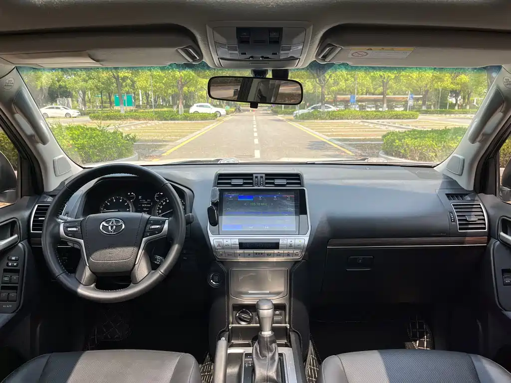 Toyota Prado 2018 — фото 10