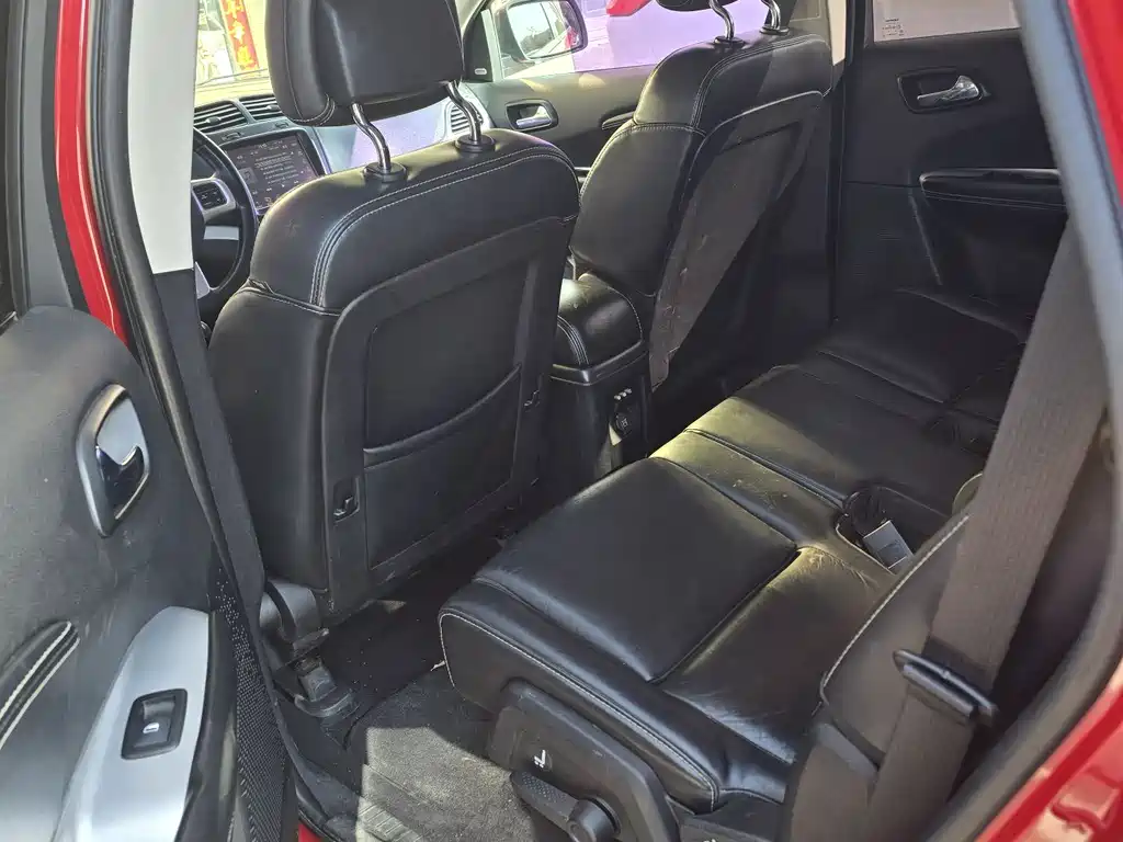 Dodge Journey 2014 — фото 10
