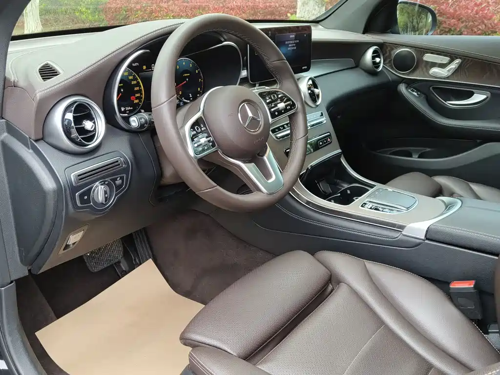Mercedes-Benz GLC 2020