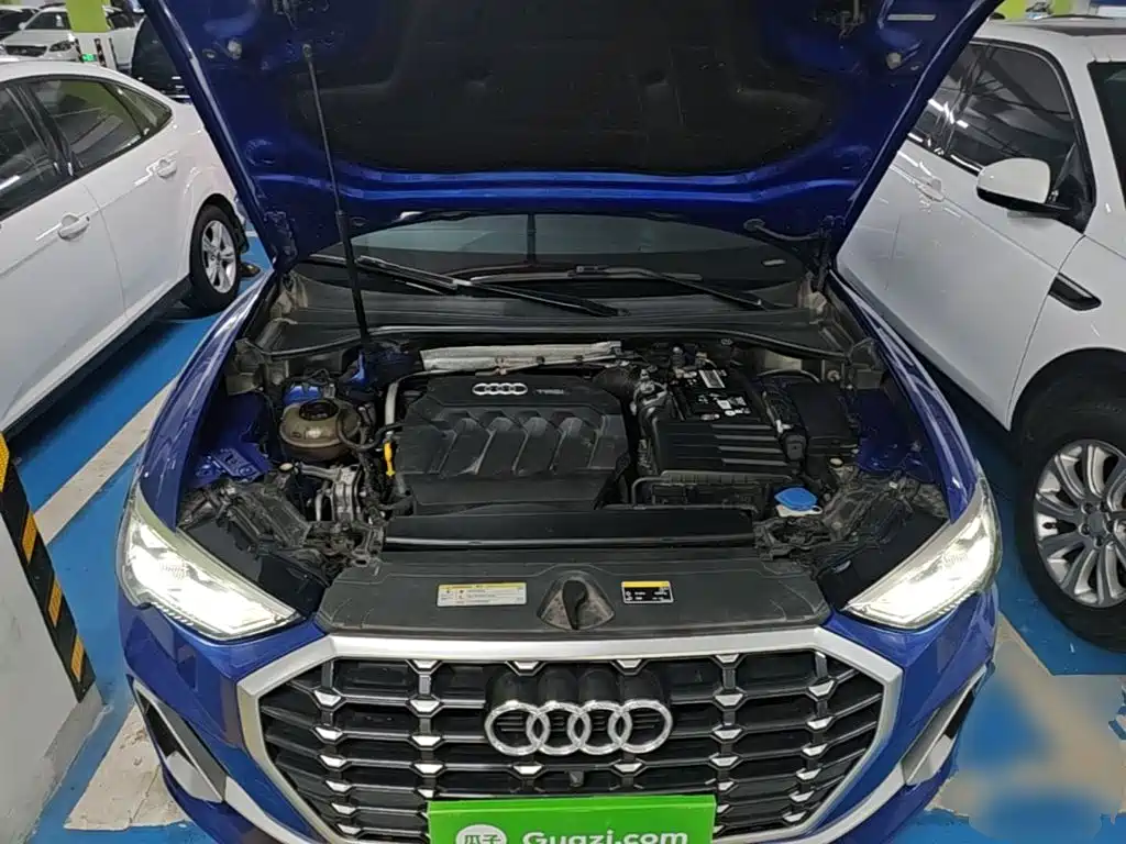 Audi Q3 2019 — фото 20