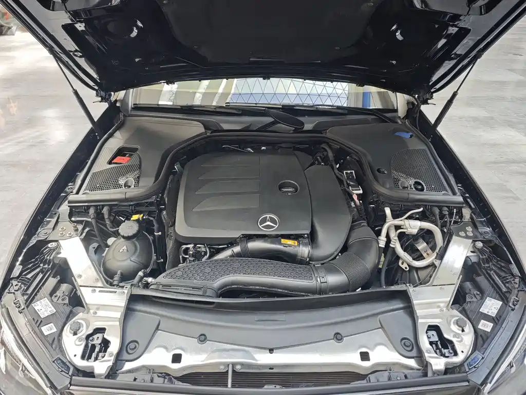 Mercedes-Benz E-Class 2022 — фото 12