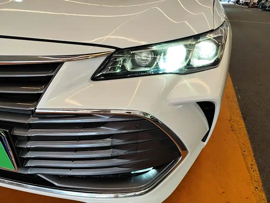 Toyota Avalon 2020 — фото 24