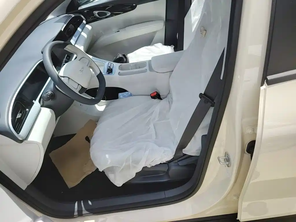 Geely Galaxy Starwish 2026 — фото 15
