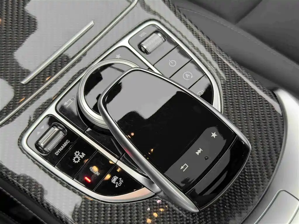 Mercedes-Benz GLC AMG 2019 — фото 15